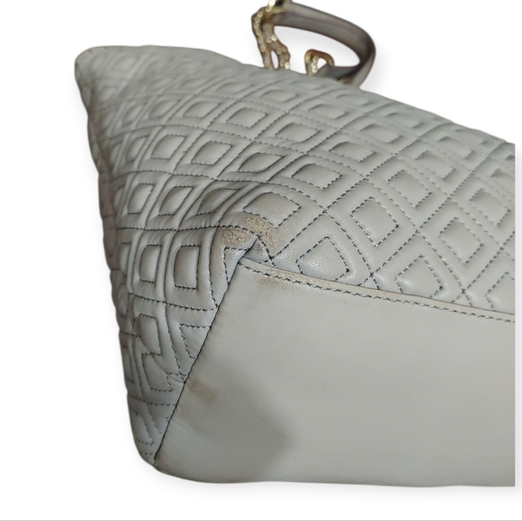 Tory Burch Quilted Shoulder Bag in Cream - Picture 10 of 16